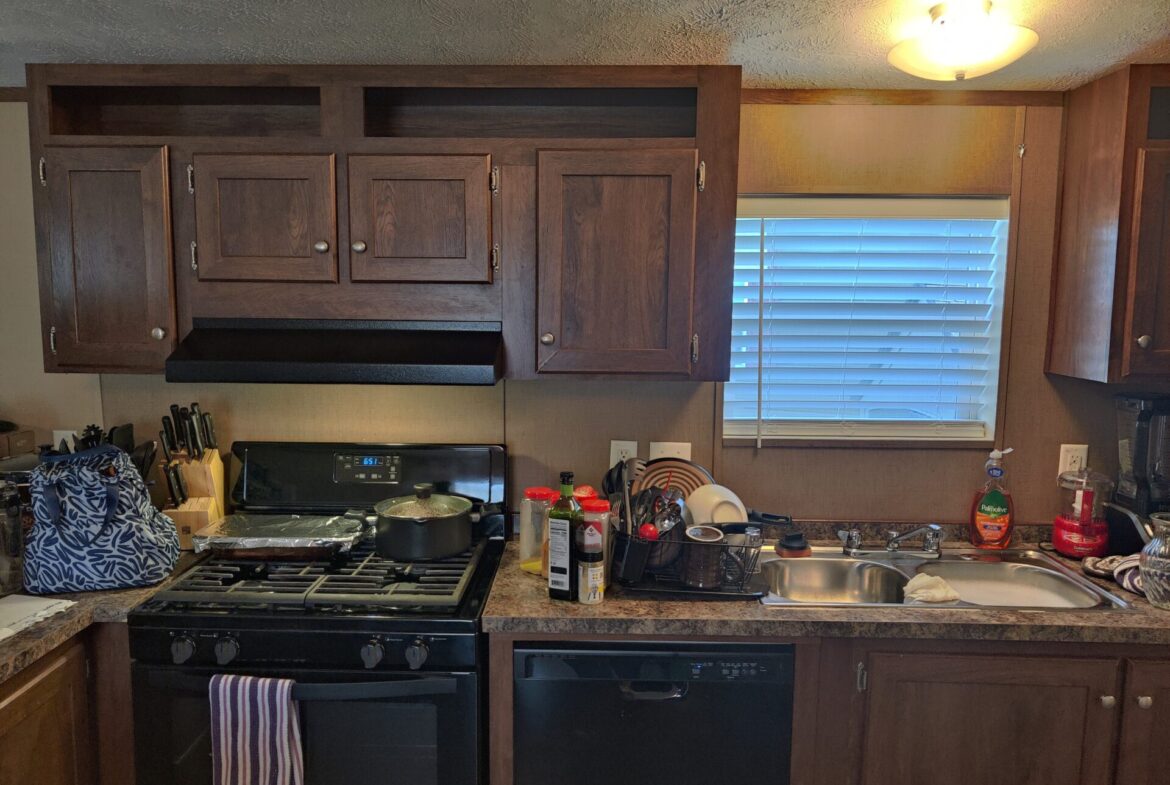 Kitchen of single wide manufactured home for sale in River's Edge, Clinton Township | Manufactured home buying in MI