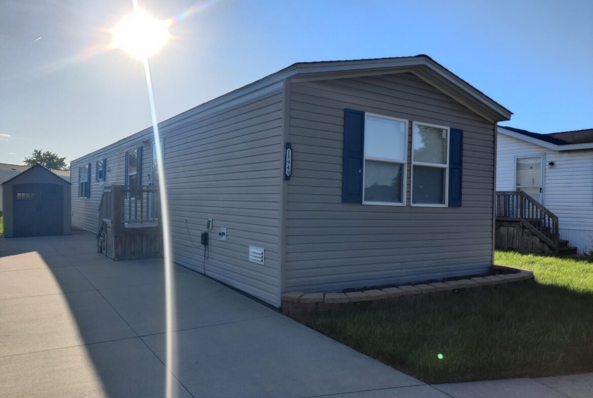 A Mobile Home in Clinton Township MI